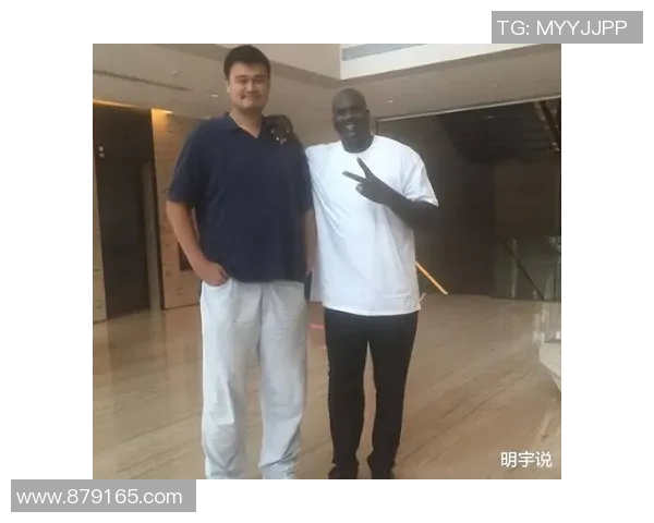 姚明的篮球传奇与人生轨迹:从球场巨星到文化使者的蜕变之路